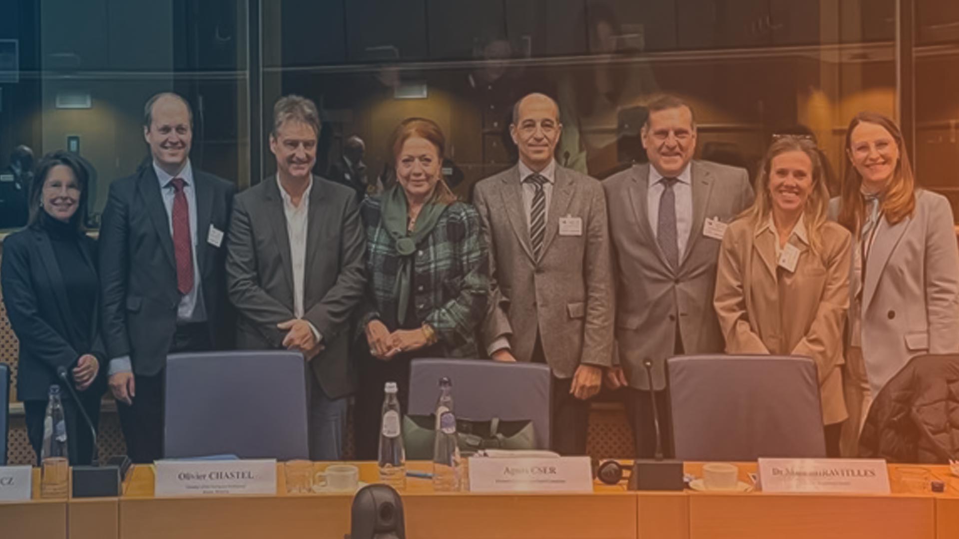 Gruppenbild der aktiven Teilnehmer am Alpha-1 Awareness Month Event im Europaparlament in Brüssel