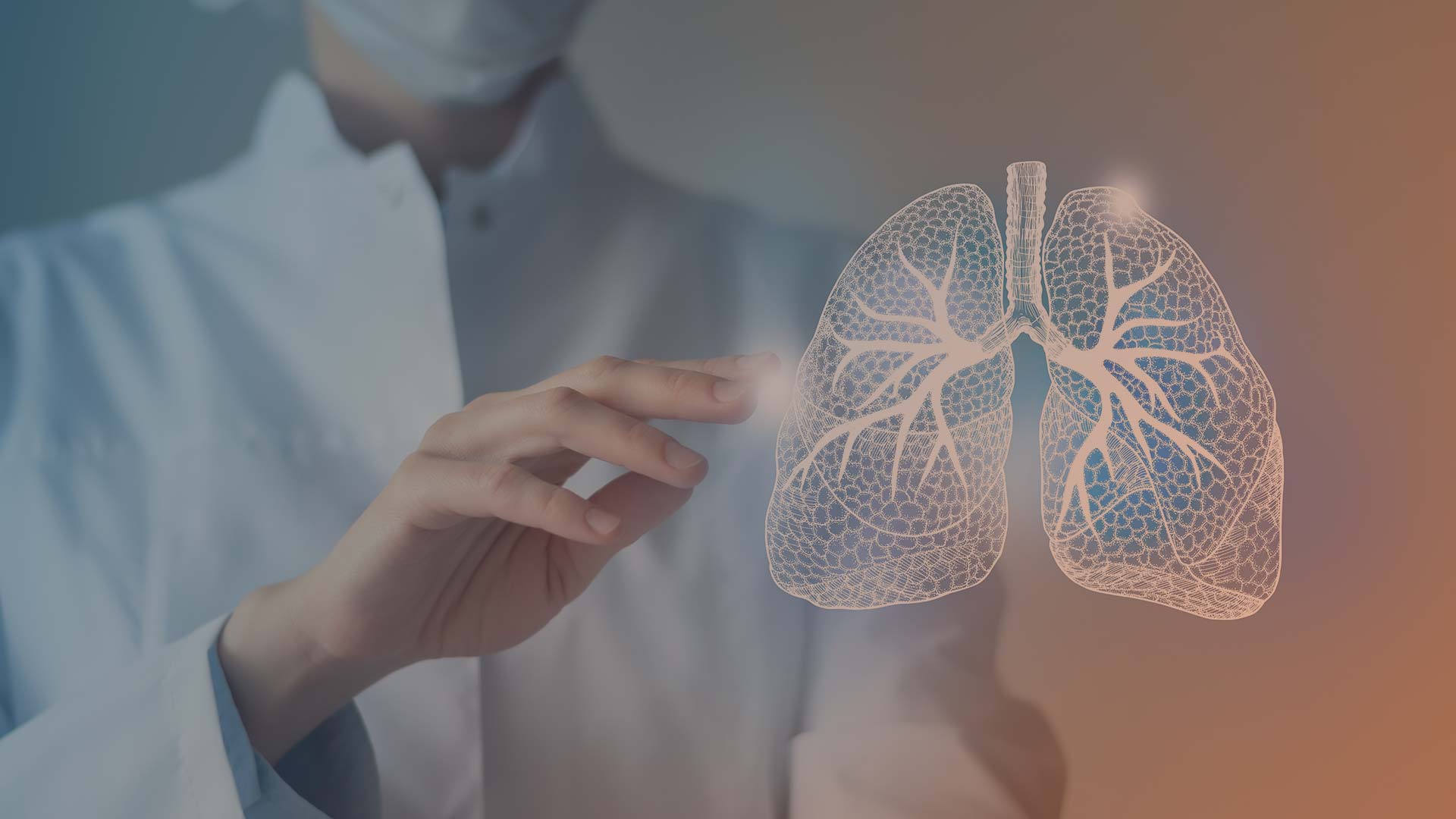 Ärztin mit Schaubild einer Lunge